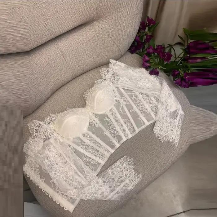 Robes de mariée glamour en dentelle, corset, décolleté cœur, manches longues, à volants, détachables