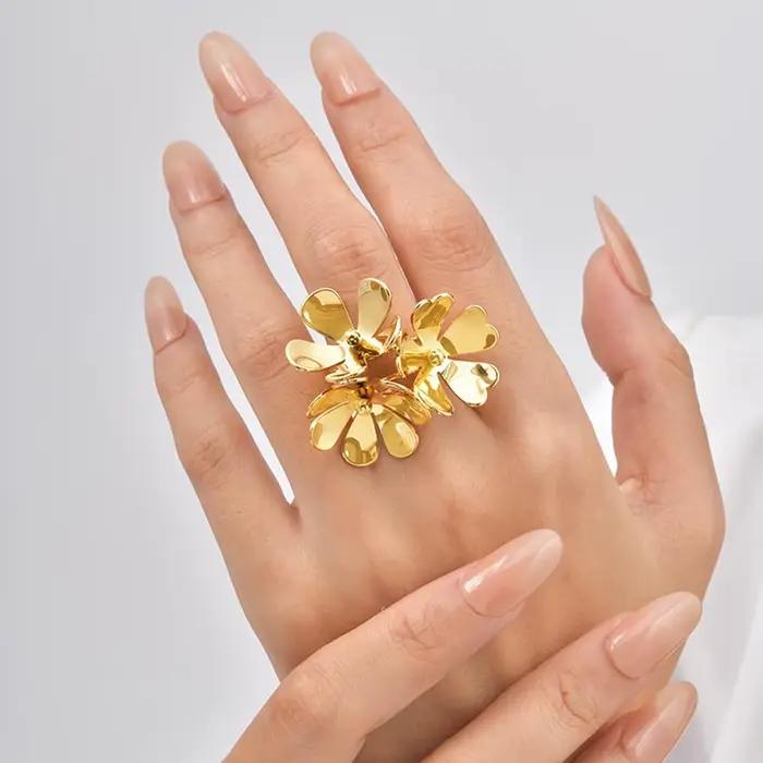 Bagues uniques à grandes fleurs exagérées pour femmes, couleur or, en acier inoxydable, bague ouvert