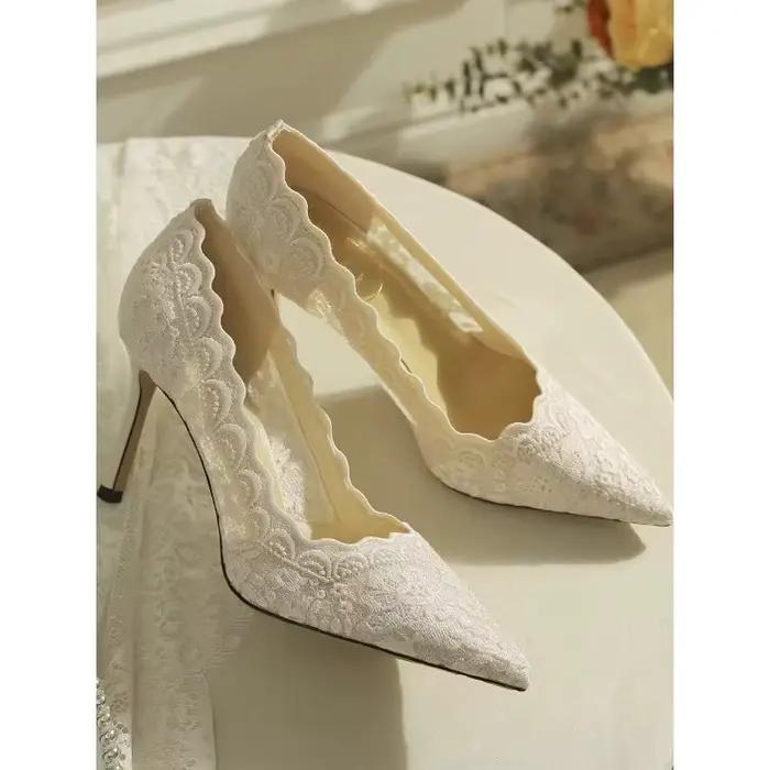 Chaussures de mariage à talons hauts en dentelle blanche pour femmes, chaussures de mariage Xiuhe br