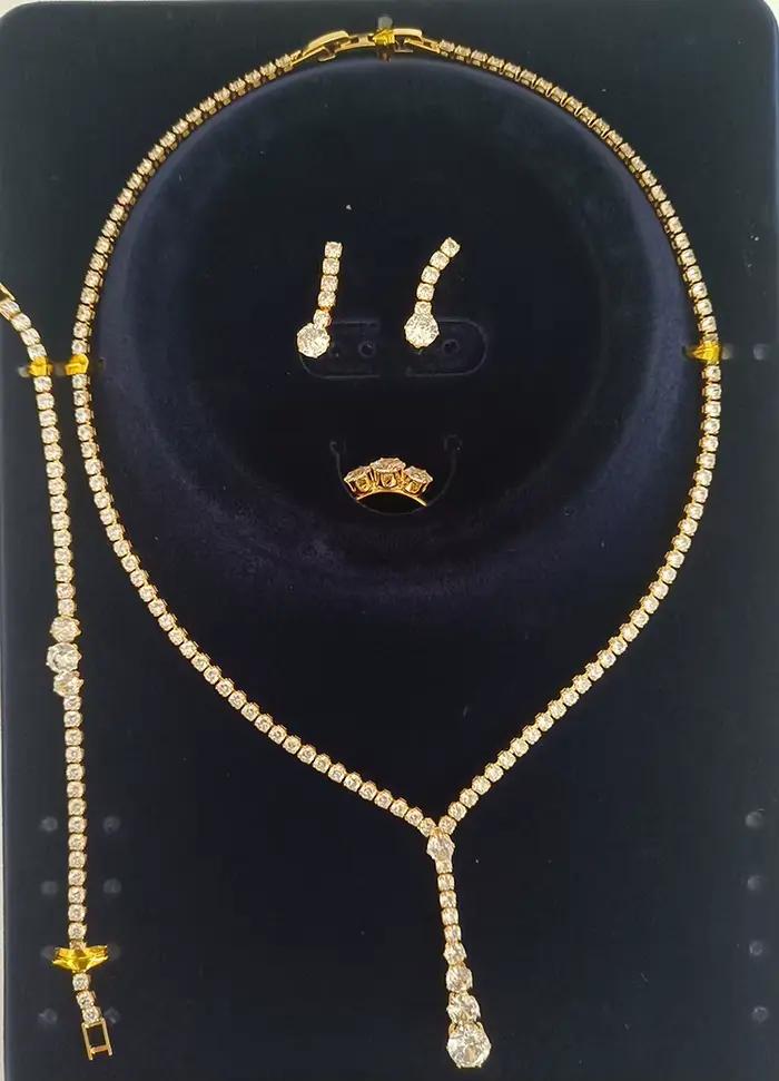 HADIYANA-Diadèmes et Couronne pour Femme, Ensembles de Bijoux Attrayants et Impressifs pour Patients