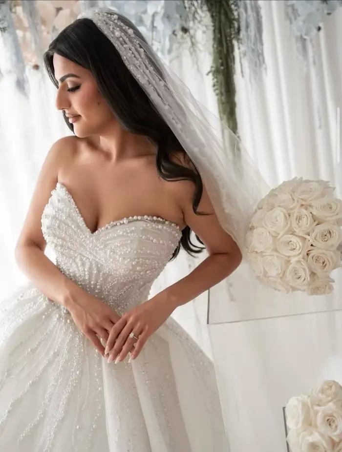 Robe de mariée Vinca Sunny en polyester avec perles, sans manches, silhouette princesse, train de balayage, décolleté Mon Amour, tulle, conception à lacets, adapté pour les femmes enceintes, blanc, champagne, ivoire, multi, rose, rouge