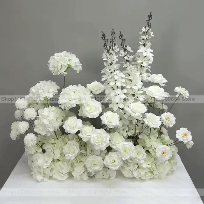 Accessoires de mariage : Rangée de fleurs artificielles blanches 5D
