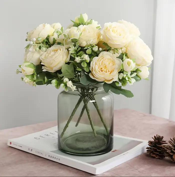 Bouquet de Roses Artificielles Romantiques
