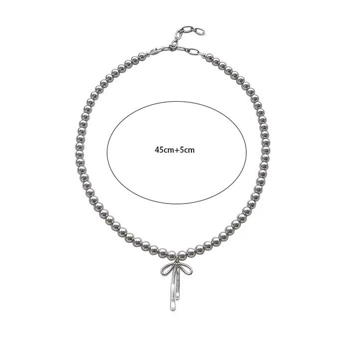 Tour de cou à la mode avec pendentif