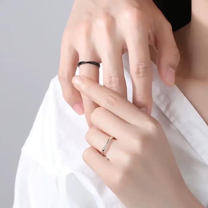 Anneaux Mobius Couple réglables en métal pour femmes et hommes occasions spéciales mariage anniversaire proposition
