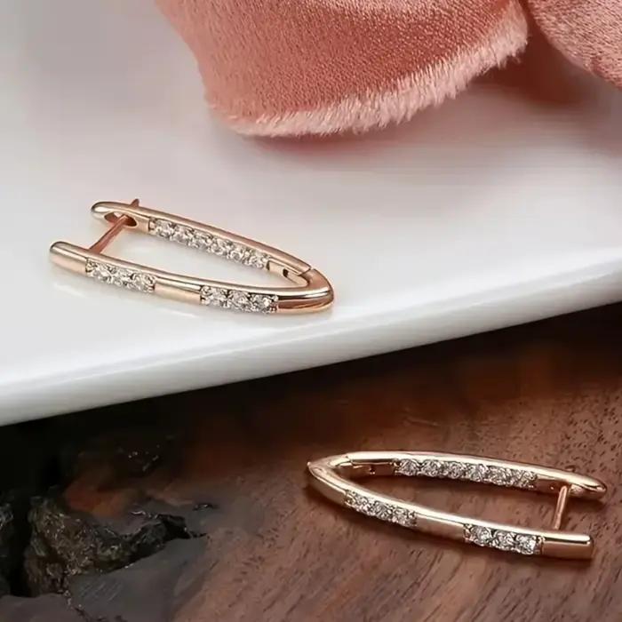 Boucles d'oreilles pendantes luxueuses en forme de V pour femmes, vintage, micro-incrustées de zircon, bijoux de fête, accessoires cadeaux pour occasions spéciales