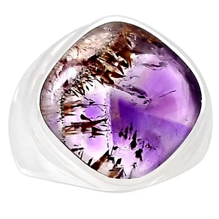 Bague en labradorite semi-précieuse plaquée d'argent pour femmes à la mode, élégante et sophistiquée pour occasions formelles et informelles