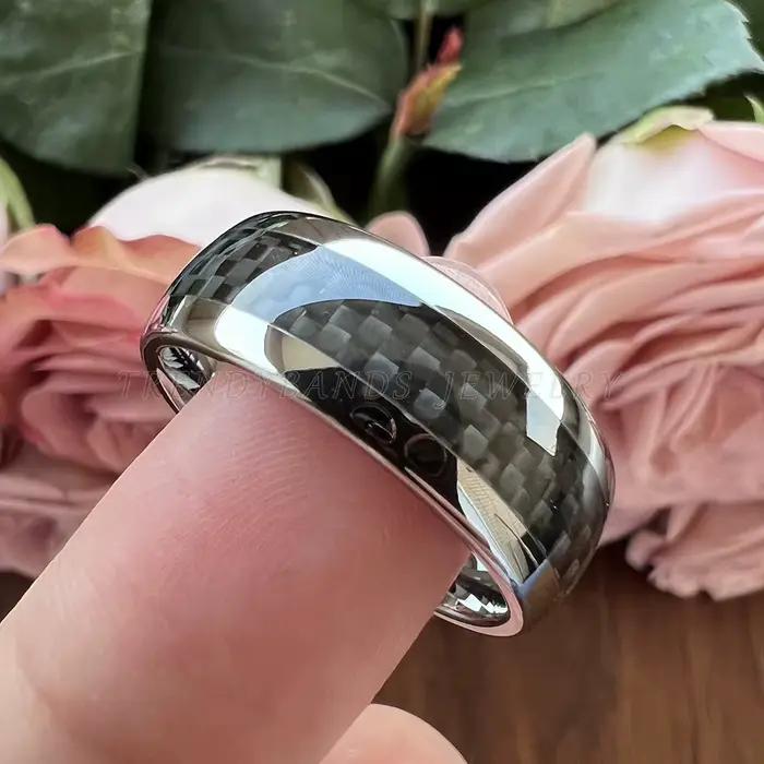 Bagues de fiançailles en carbure de tungstène avec incrustation en fibre de carbone noire, bandes de mariage, bombées, polies, brillantes, ajustement confortable, 8mm, 6mm