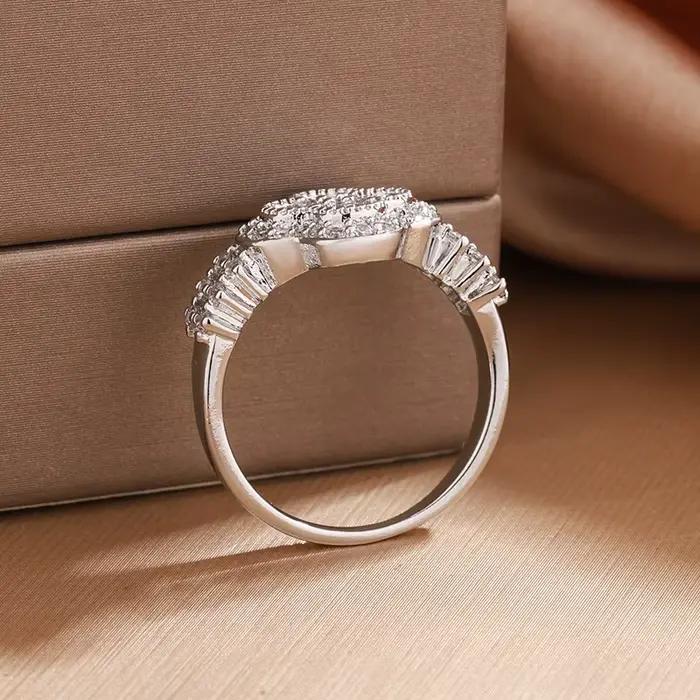 Bague en argent S925 plaqué blanc avec moissanite de haute qualité pour femme - Bijou fin pour fiançailles et mariage