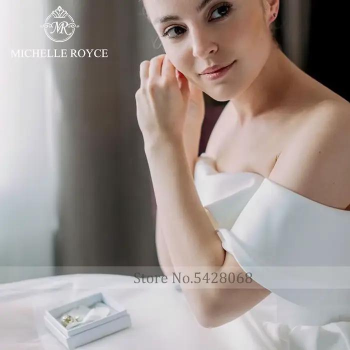 Michelle Royce a-ligne robes De mariée pour les femmes Sexy col bateau sans manches à lacets chapelle Train robe
