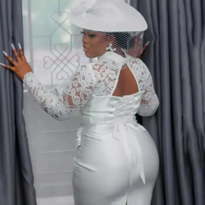 Robe de Mariée Courte Personnalisée Élégante, Col Haut, Manches Trois-Quarts, Dentelle, Longueur au Genou, Fourreau, Polyester, Pour Femmes, Occasions Spéciales