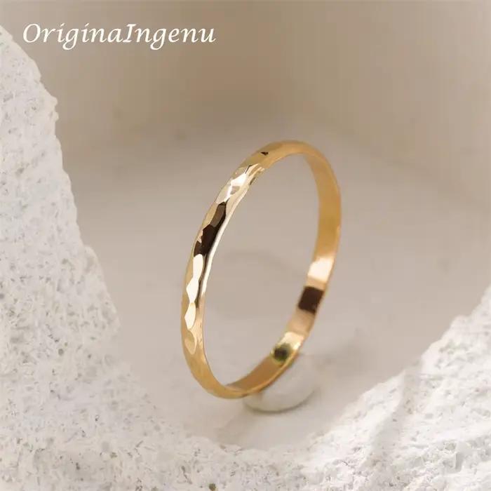 Bague martelée remplie d'or 14 carats pour femme, alliance de mariage, bijoux minimalistes, étanches, hypoallergéniques, style boho, occasions spéciales