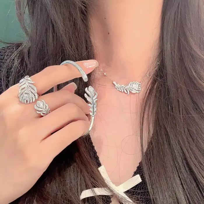Ensemble de bijoux élégant pour femme avec collier