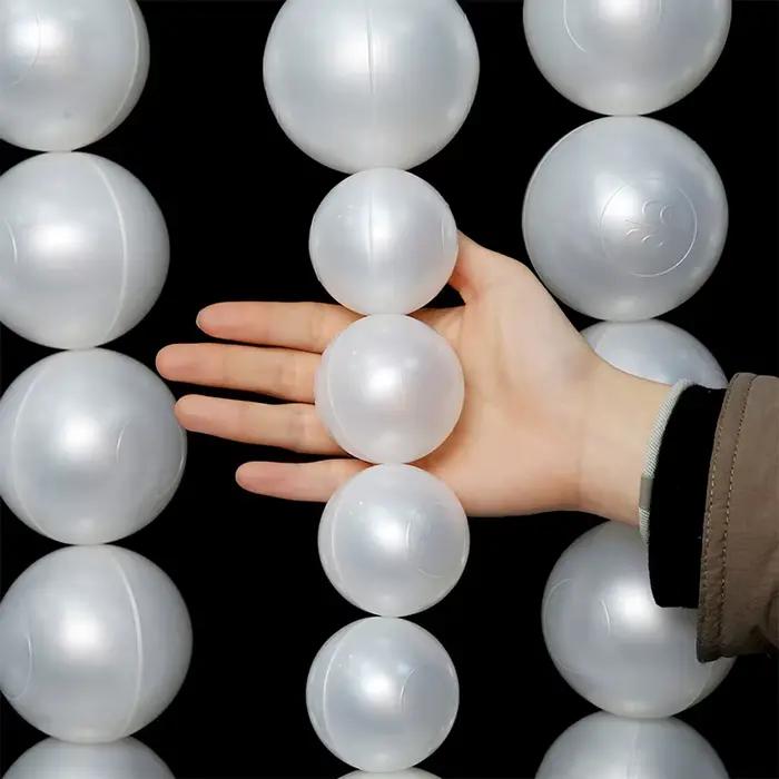 Guirlande de perles pour fond de scène de mariage