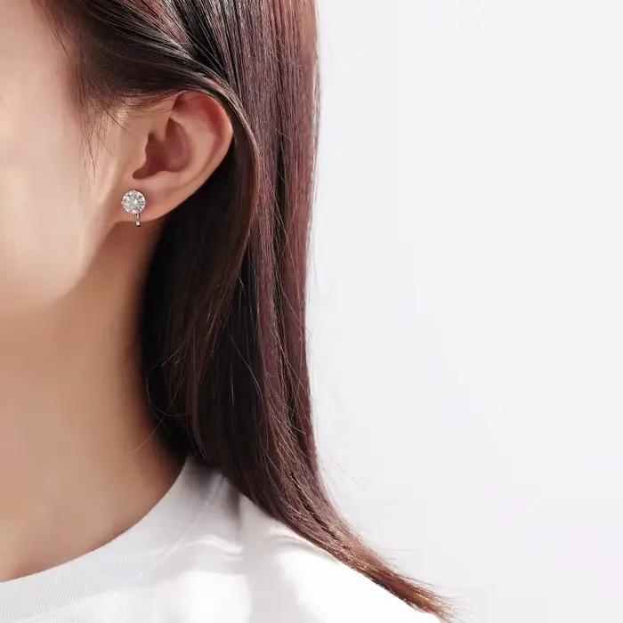 Boucles d'oreilles clip-on en argent sterling 925 avec moissonite VVS pour femmes, occasions spéciales, engagement, anniversaire et mariage