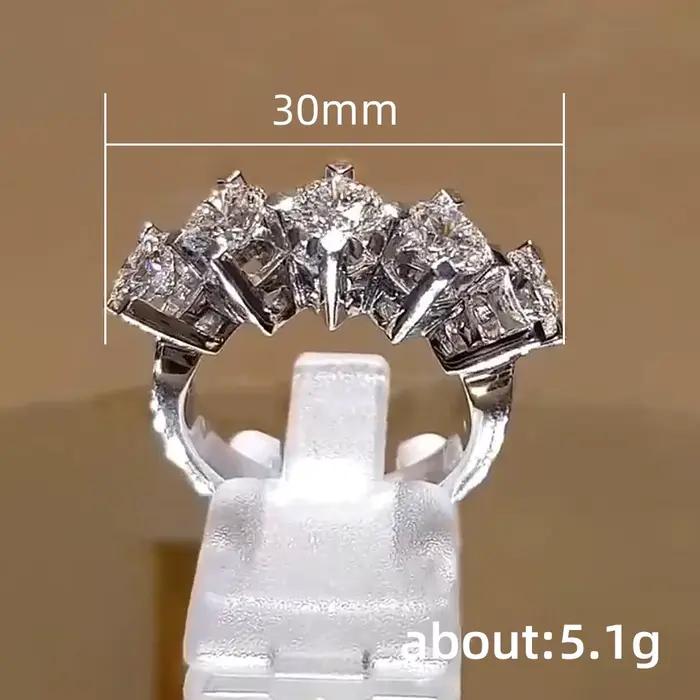 Anneau de mariage Huitan en zircone cubique design géométrique pour femmes occasions spéciales comme le mariage et les fiançailles