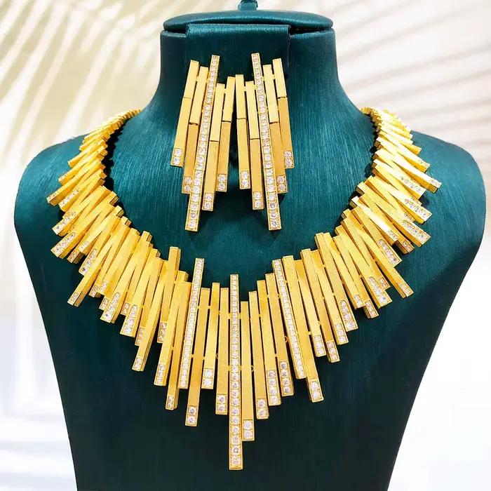 Nouvel ensemble de bijoux de luxe en maille dorée, collier, boucles d'oreilles, bracelet et bague pour occasions spéciales, le cadeau idéal