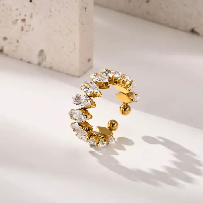 Bague de Fiançailles en Cristal Cubique Élégante pour Femme Occasions Spéciales Bagues de Cocktail Ajustables en Acier Inoxydable Plaqué Or