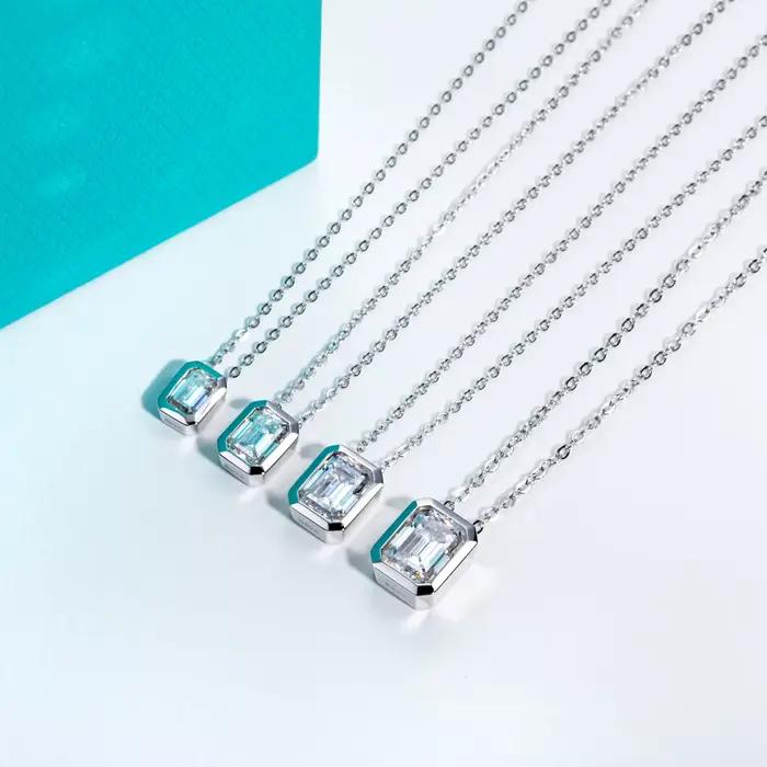 AnuJewel 0.6ct/1ct/2ct/3ct D couleur émeraude coupe Moissanite lunette pendentif collier 925 bijoux en argent Sterling cadeaux pour les femmes