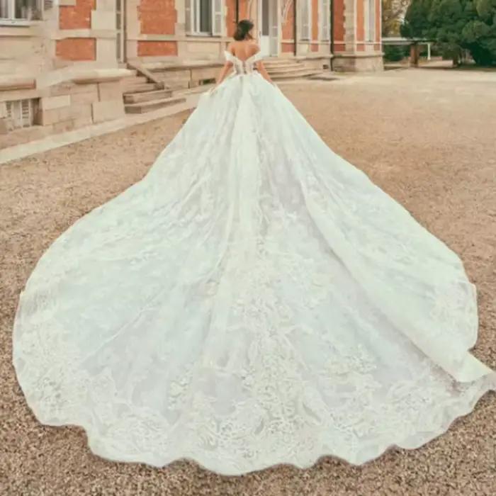 Robes de mariée sur mesure élégantes style robe de bal 2026