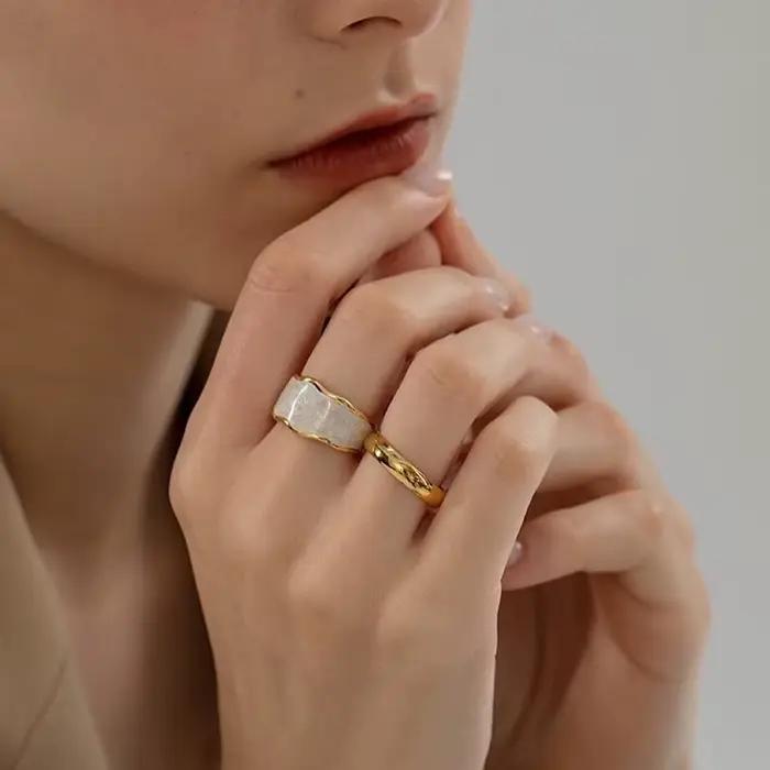 Alliance en Tungstène Gold Tigrade, Bague de Mariage Classique pour Hommes et Femmes, Occasions Spéciales, Gravure Personnalisée