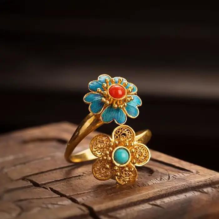 Bague ouverte en tourmaline rouge naturelle style palais rétro chinois artisanat unique or prairie bijoux de luxe pour femmes occasions spéciales anniversaire elegance distinction