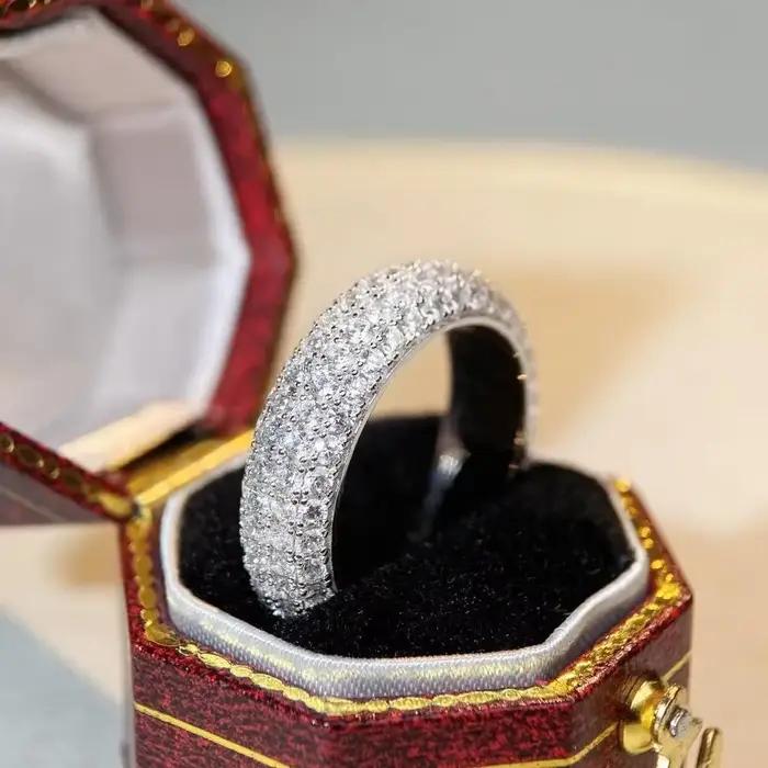 GoldEclat Bague Hip Hop de luxe en or blanc massif et platine PT950 entièrement sertie de diamants, unisexe, taille moyenne, populaire en Europe et en Amérique