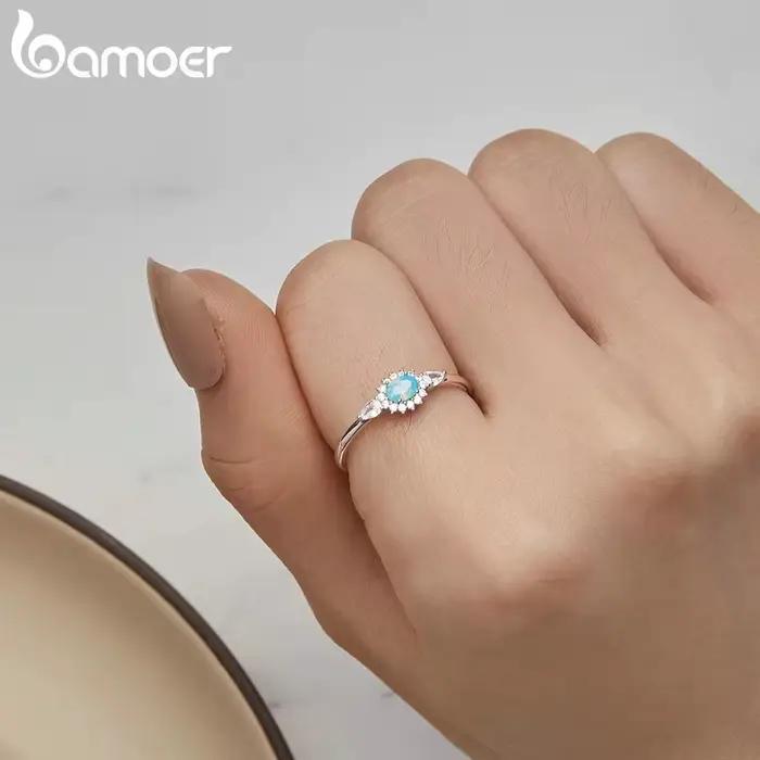 Bagues de fiançailles Halo en argent regardé 925 pour femme