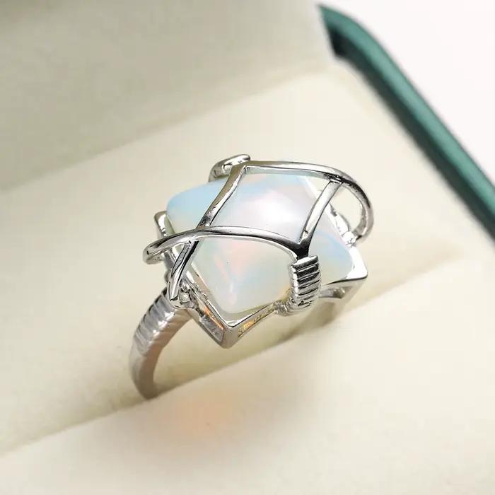 Bague opale naturelle pour femme