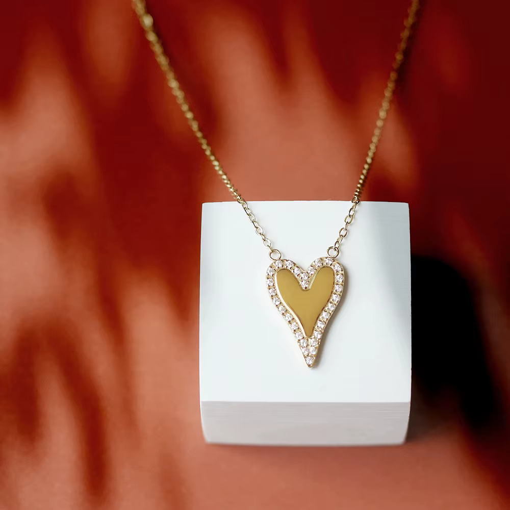 Amaiyllis-Collier Pendentif Coeur Or 18K, Micro Pave CZ Love Glossy Clavicle JONecklace, Light fraîc