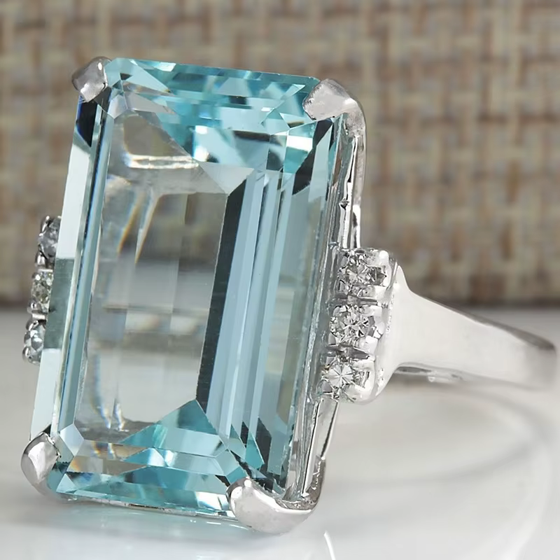 HUITAN Hyperbole – bague de Cocktail pour femmes, anneau avec énorme Zircon cubique bleu ciel, serti