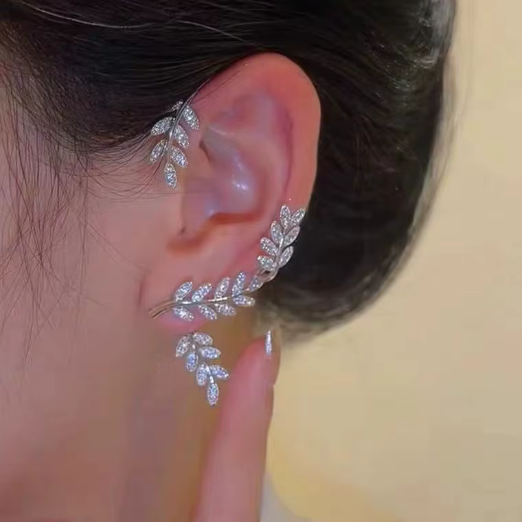 Réinitialisation d'oreille d'oiseau d'hirondelle mignon pour femmes, boucles d'oreilles en cristal d