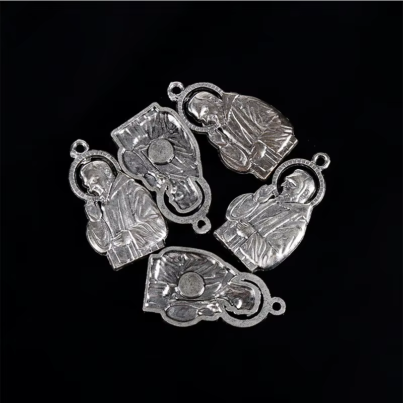 Collier avec pendentif en métal, 5 pièces/variété catholique, chrétien, christ, vierge marie, collie