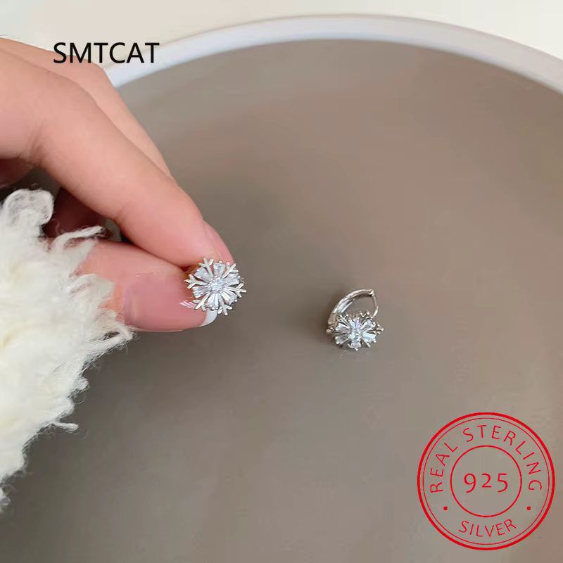 Boucles d'oreilles créoles flocon de neige pour filles et femmes, bijoux brillants, belles boucles d