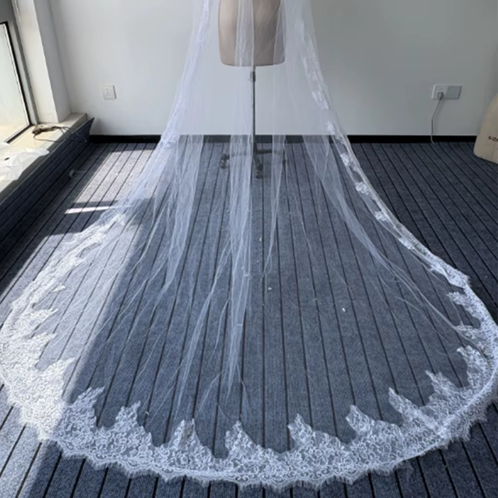Voile de mariée long à un niveau, entièrement orné de dentelle et de paillettes, personnalisé, sans 