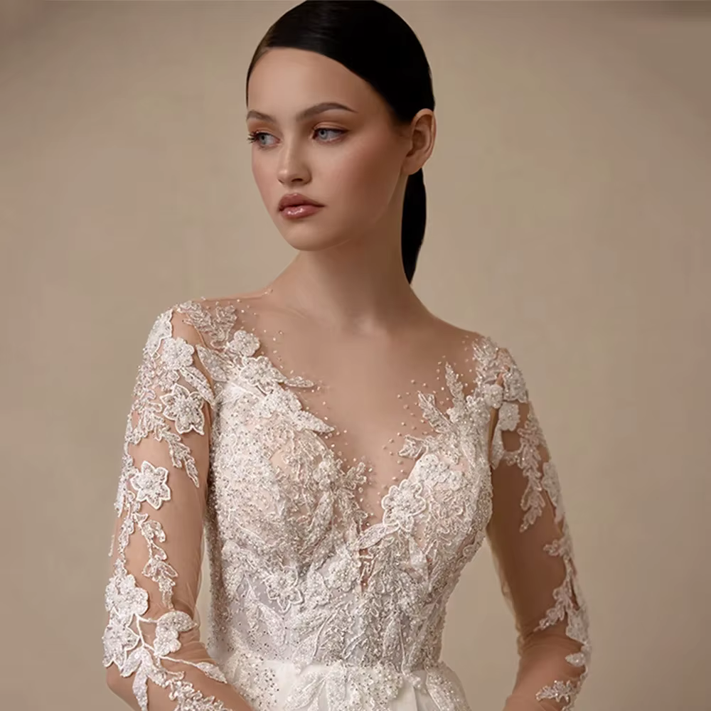 Robes De mariée modernes à col en V, en Tulle doux, avec traîne Court, manches longues, nouvelle col