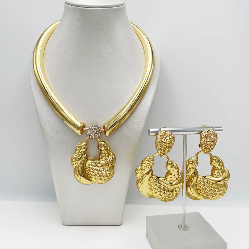 Ensemble collier et boucles d'oreilles plaqué or 18 carats pour femme, design de luxe, bijoux fantai