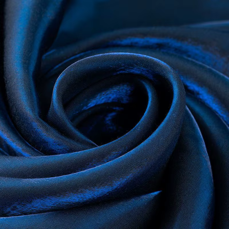 Robe de mariée sirène avec dégradé de couleurs, tissu satiné, robe en imitation acétate douce et bri