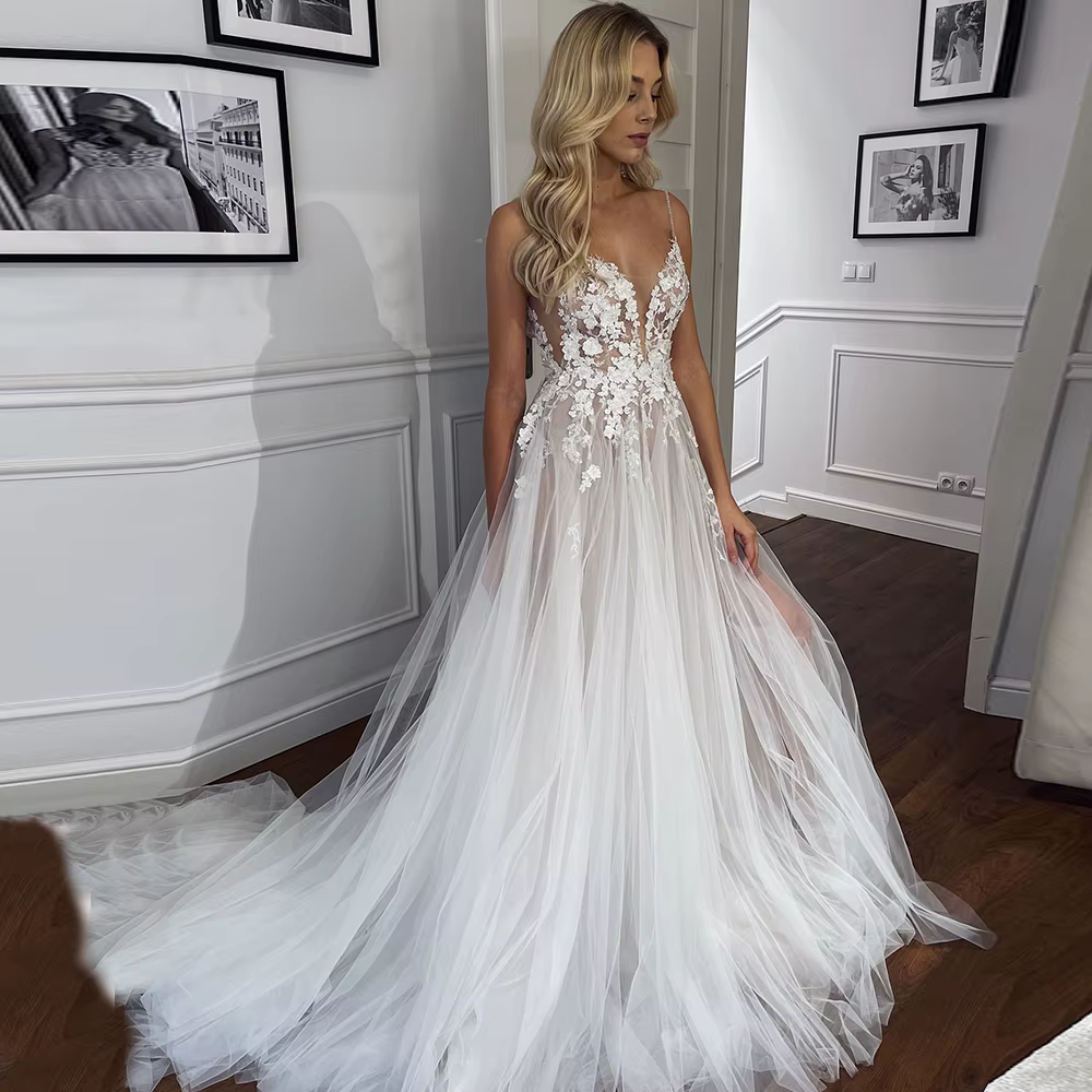 Robes de mariée ivoire 2025 femmes Spaghetti sangle sans manches longue robe de mariée dentelle Appl