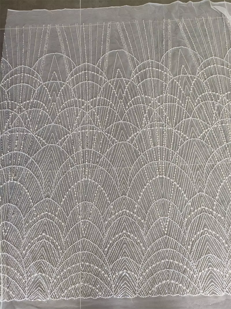 Robe de mariée en perles blanches, tissu en dentelle ajouré, broderie de perles, perles à ongles, De
