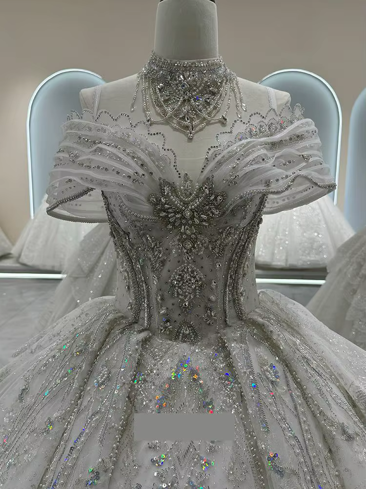 Robe de mariée à épaules dénudées, haut de gamme, broderie de diamants brillants, palais, industrie 