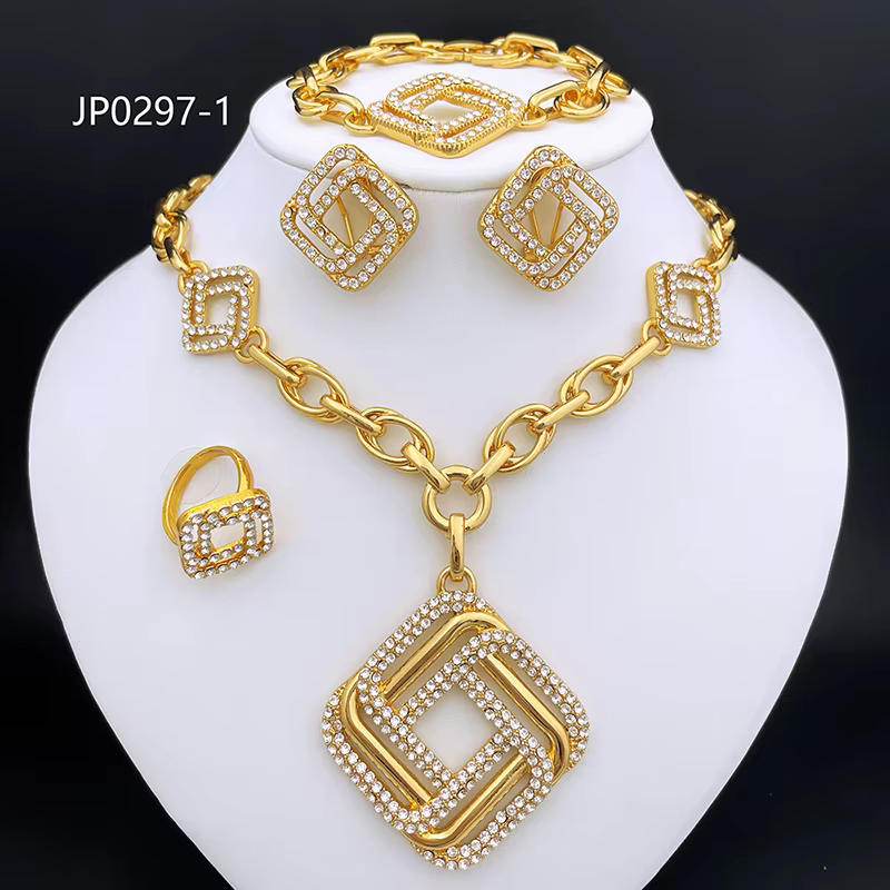 Ensemble de bijoux plaqué or 18 carats de Dubaï pour femme, design classique, pendentif carré, colli