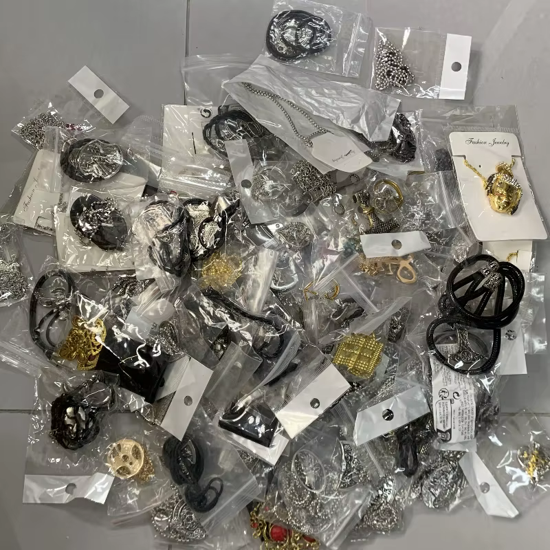 Jollyhit Mystery Jewelry Jar - Ensemble de bijoux fantaisie rétro Vibes pour elle et anniversaire - 
