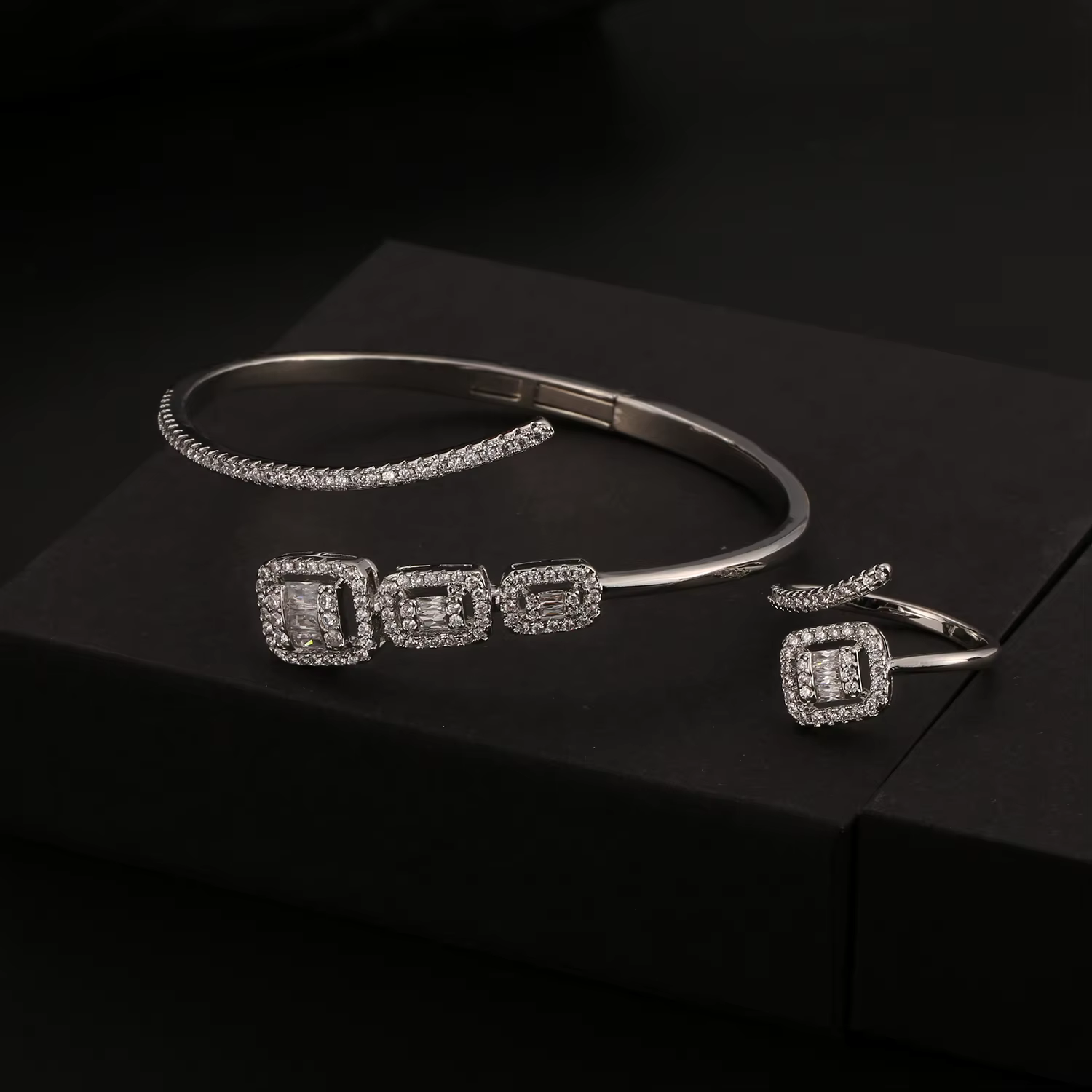 Ensemble de bracelet et bague en zircone pour femme, personnalisé, élégant, luxueux, pour soirée, dî
