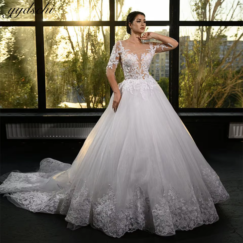 Robes de mariée élégantes à dos ouvert avec appliques en dentelle 2026, style Princesse, manches 3/4