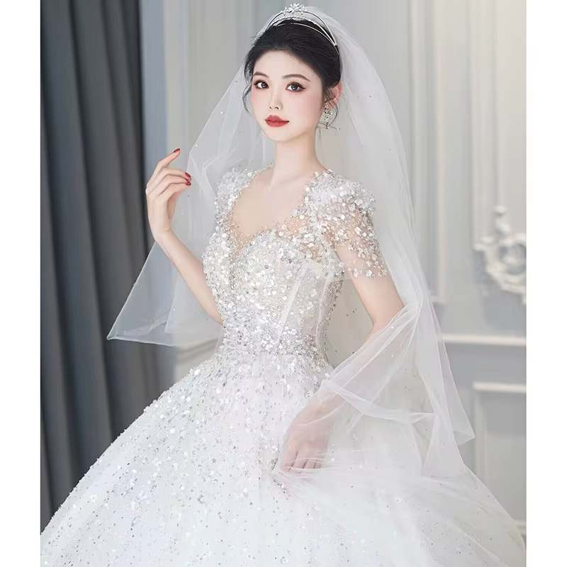 Robe de mariée de luxe légère, Texture française haut de gamme, industrie lourde, paillettes, ciel é