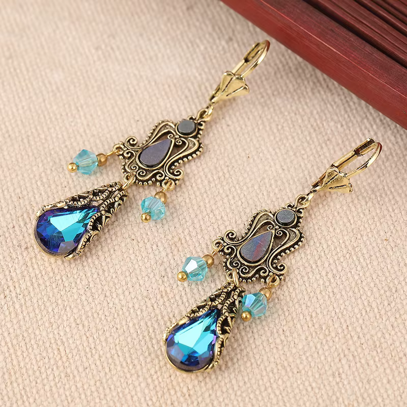 Boucles d'oreilles pendantes esthétiques en métal vintage, style cour médiévale, élégantes pour femm