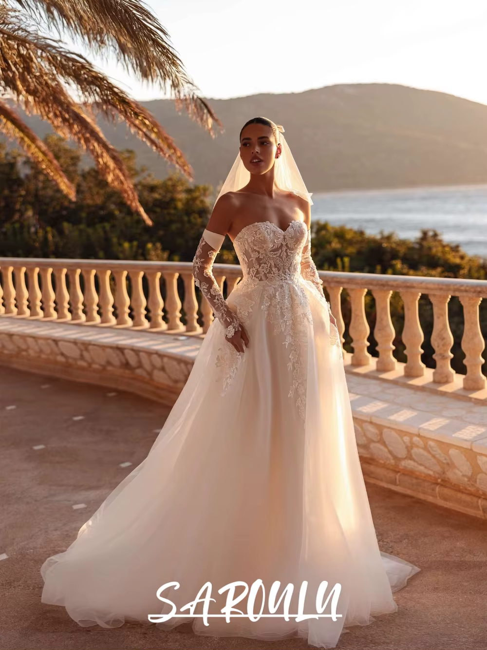 Robe de mariée romantique en tulle éthéré, élégante robe de mariée ornée de perles et d'appliques fl
