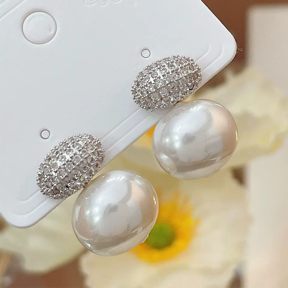 Boucles d'oreilles ovales en perles pour femmes, cristal brillant, microcroix français exquis, bijou