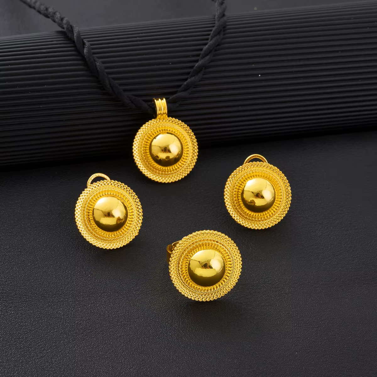 Ensemble de bijoux éthiopiens classiques couleur or, collier rond, boucles d'oreilles, bague, ensemb